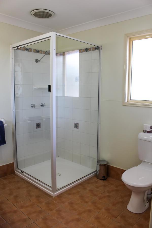 Dirranbandi Motor Inn Zewnętrze zdjęcie